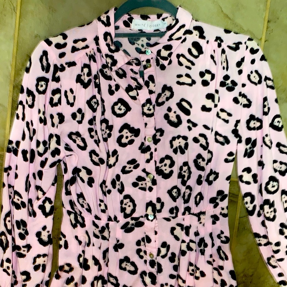 White closet pink leopard print midi dress. Cinched waist. Long sleeves. Small.